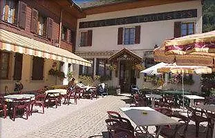 Les Touristes 2* Abondance