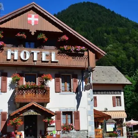 Les Touristes Hotel 2*