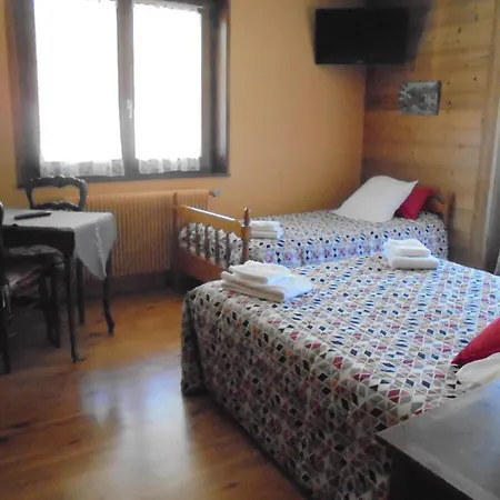 Les Touristes Hotel Abondance