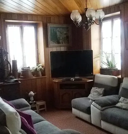 Les Touristes Hotel