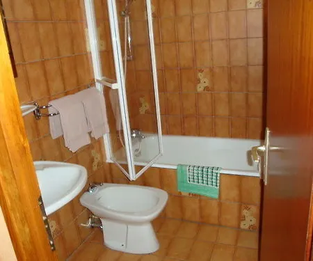 Hotel Les Touristes 2*